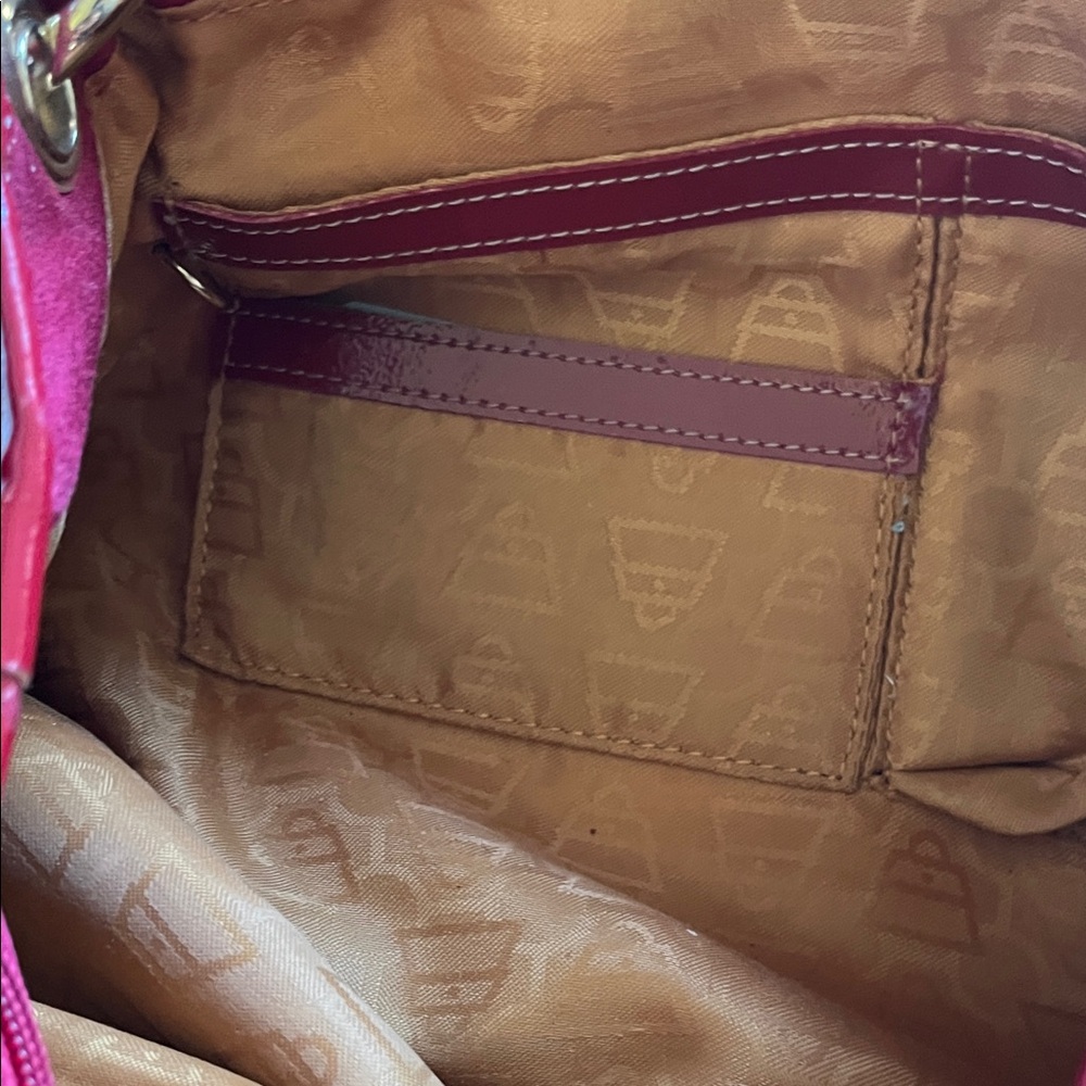 Kathy Van Zeeland Shiny Faux Leather Red Shoulder Bag - Picture 9 of 16